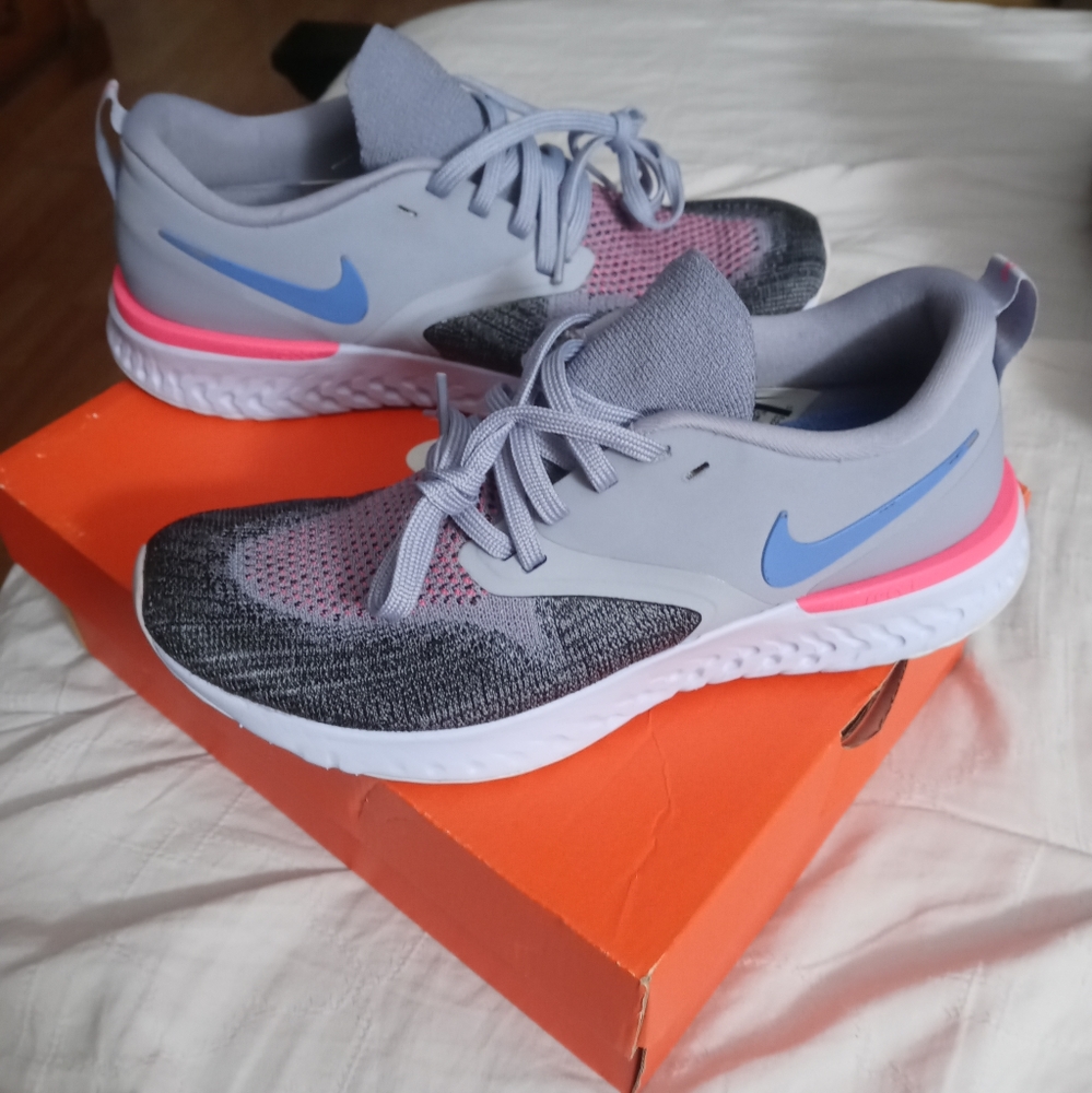 Nike sneaker flynit odyssey